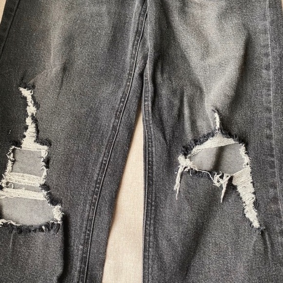 ripped black jeans - Picture 3 of 6